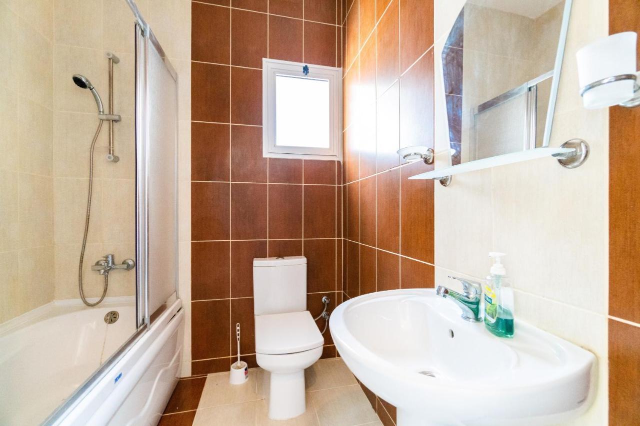Beautiful & Quiet Two-Bedroom Apartment With Private Garden Lukomorye C1 Kyrenia  Ngoại thất bức ảnh